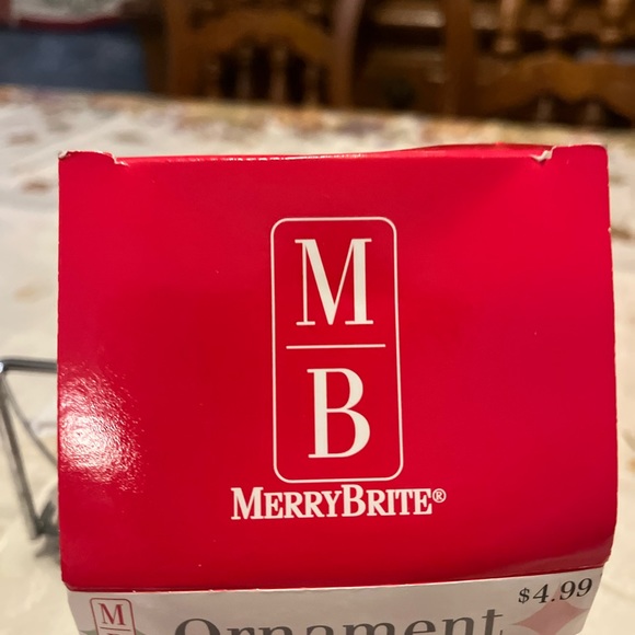 New in the box Merry Bright Frosty the Snowman Ornament - Picture 3 of 3